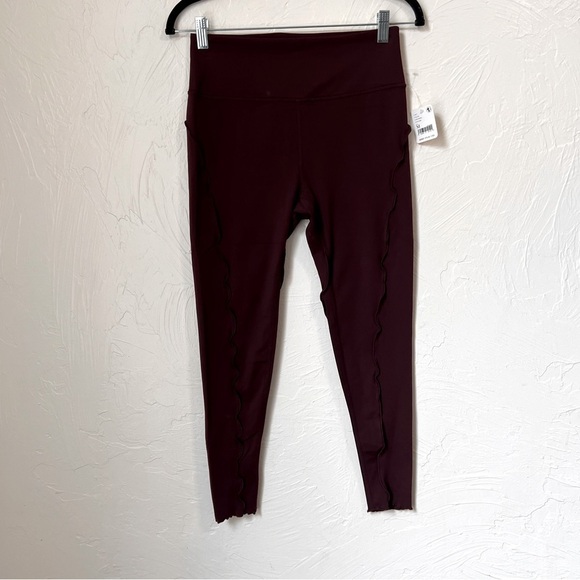 NWT Free People Movement high rise ruffle leggings fig jam size Medium - Picture 1 of 8